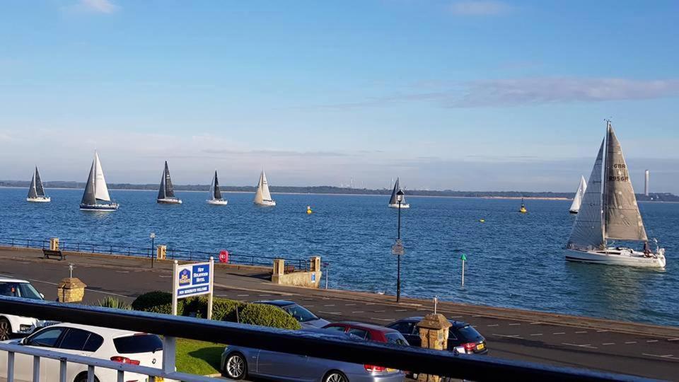 Best Western New Holmwood Hotel Cowes  Bagian luar foto